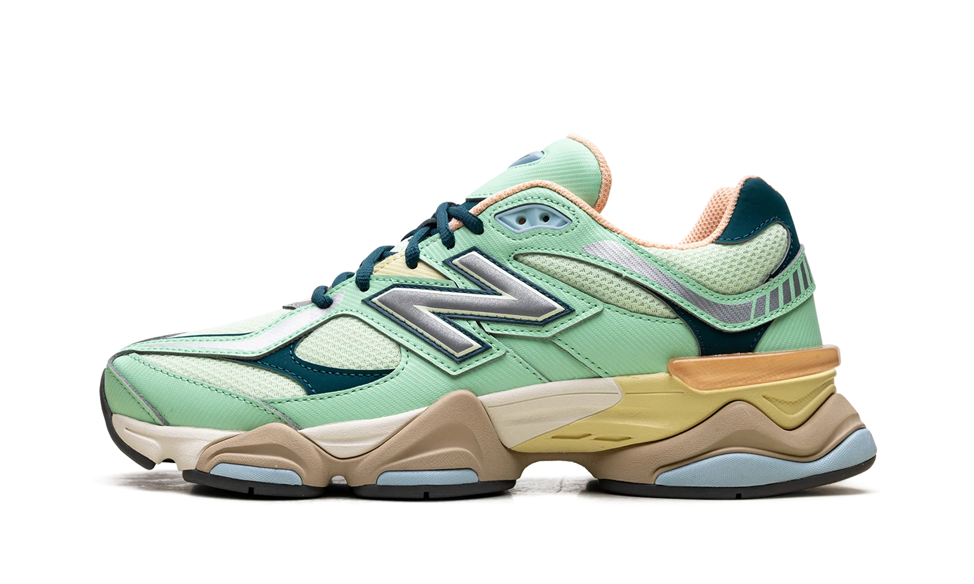 Hilly terrain running 9060 "Sweetgrass Deep Ocean"