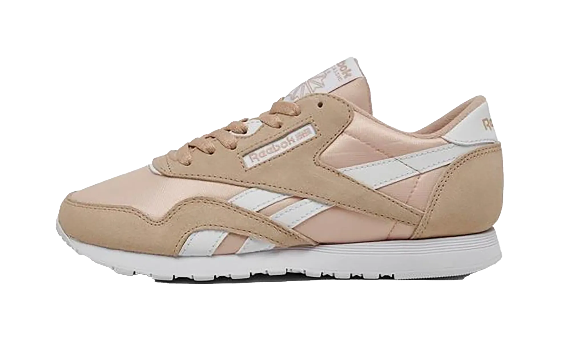 Classic Nylon WMNS "Beige/White" breathable mesh shoe aspect