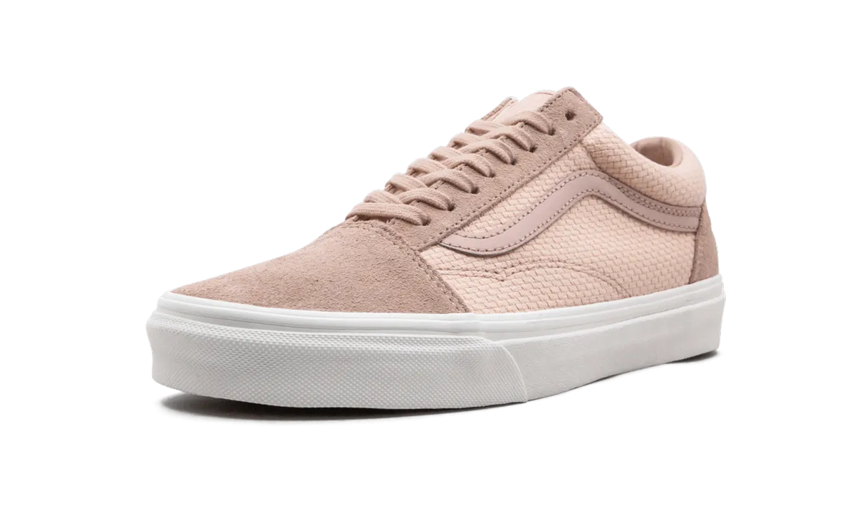 Dog Hike Trendy Look Old Skool