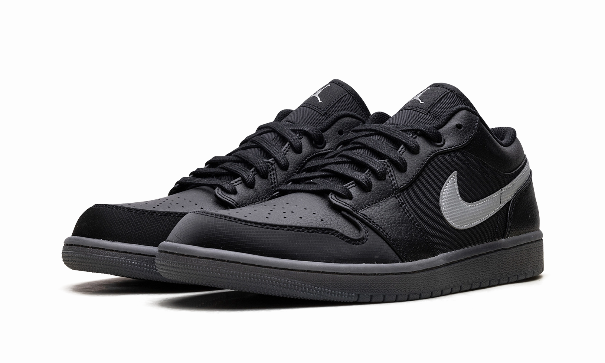 Jordan 1 Low "Black White Dark Smoke Grey" Refined Ease Smart Comfort