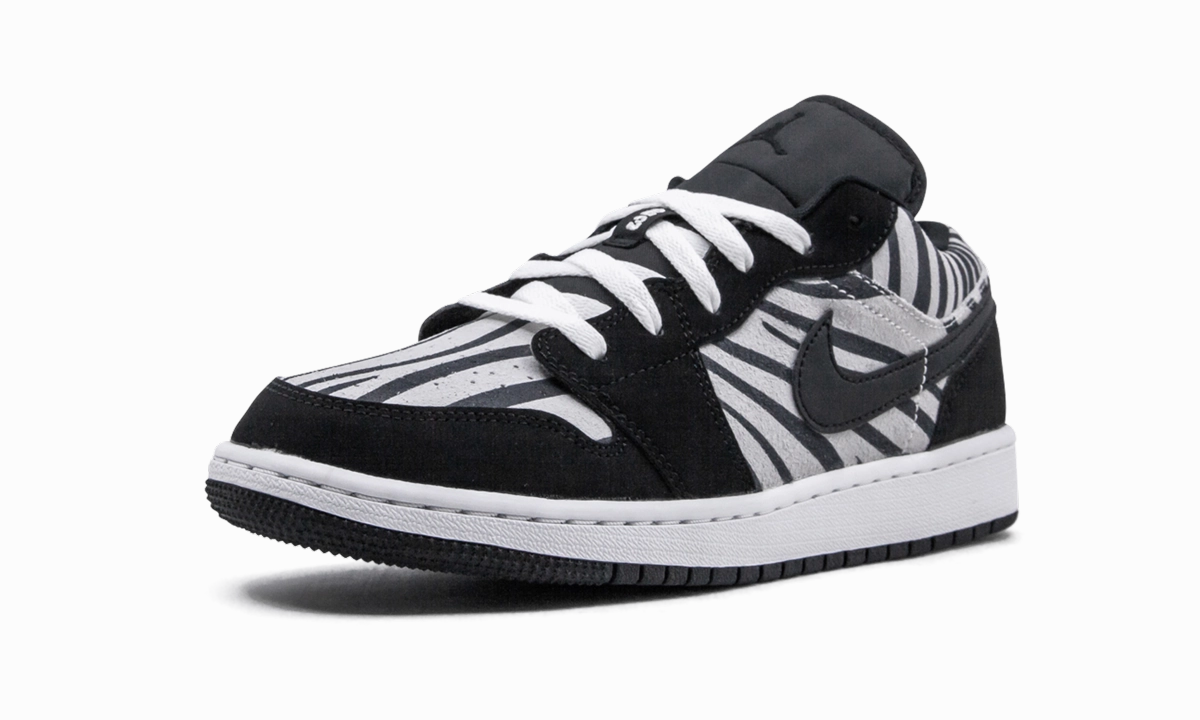 Adaptive design Air Jordan 1 Low GS "Zebra"