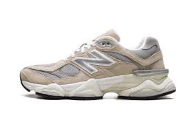 adventure - themed running gear 9060 "Incense Raincloud Arid Stone"