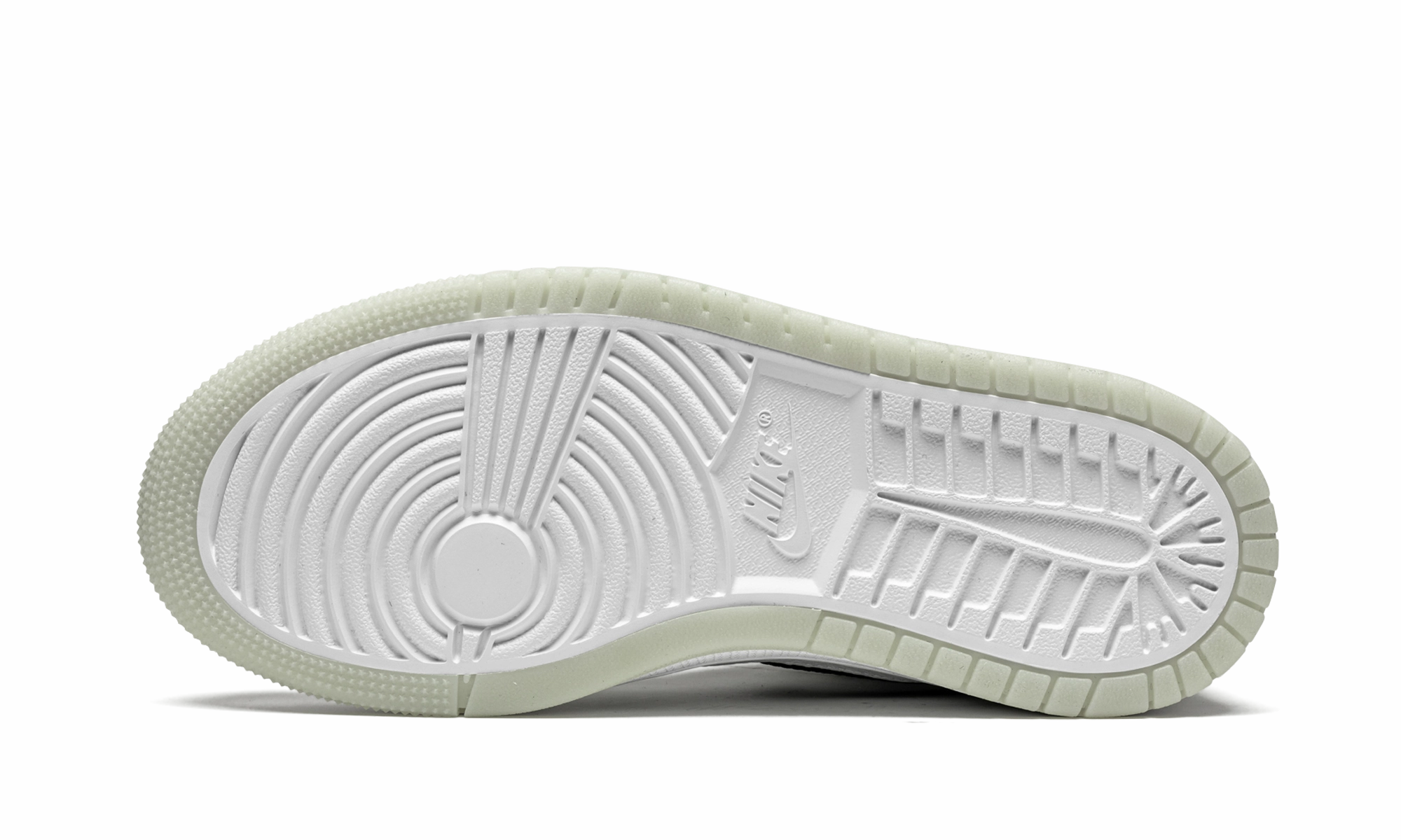 AIR JORDAN 1 ZOOM CMFT WMNS "Light Bone" Weekend Hikes Elegant Piece