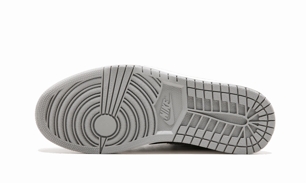 Sporty lining Air Jordan 1 Retro "Aleali May"