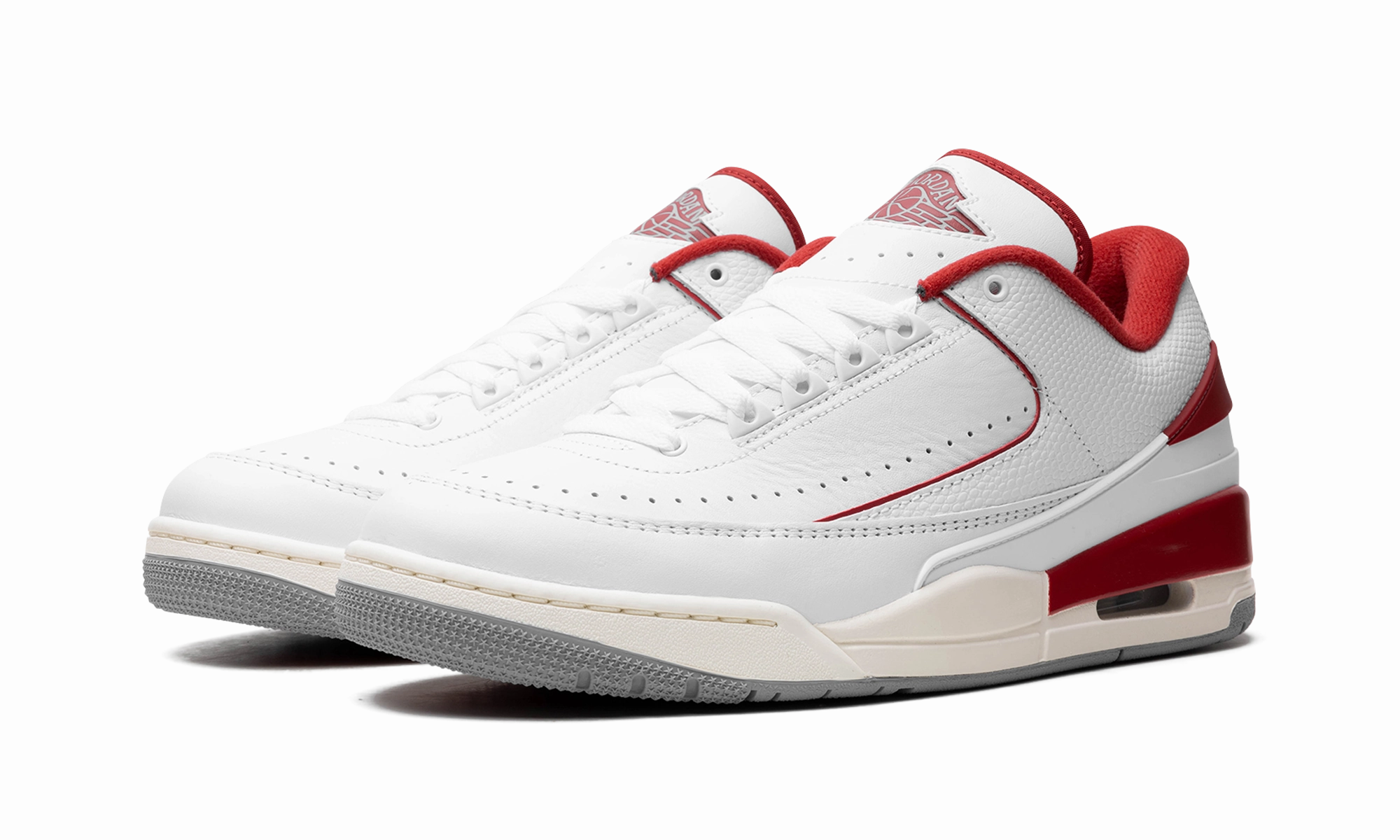 Jordan 2/3 "Varsity Red" Structured wear Retro-inspired cushioning