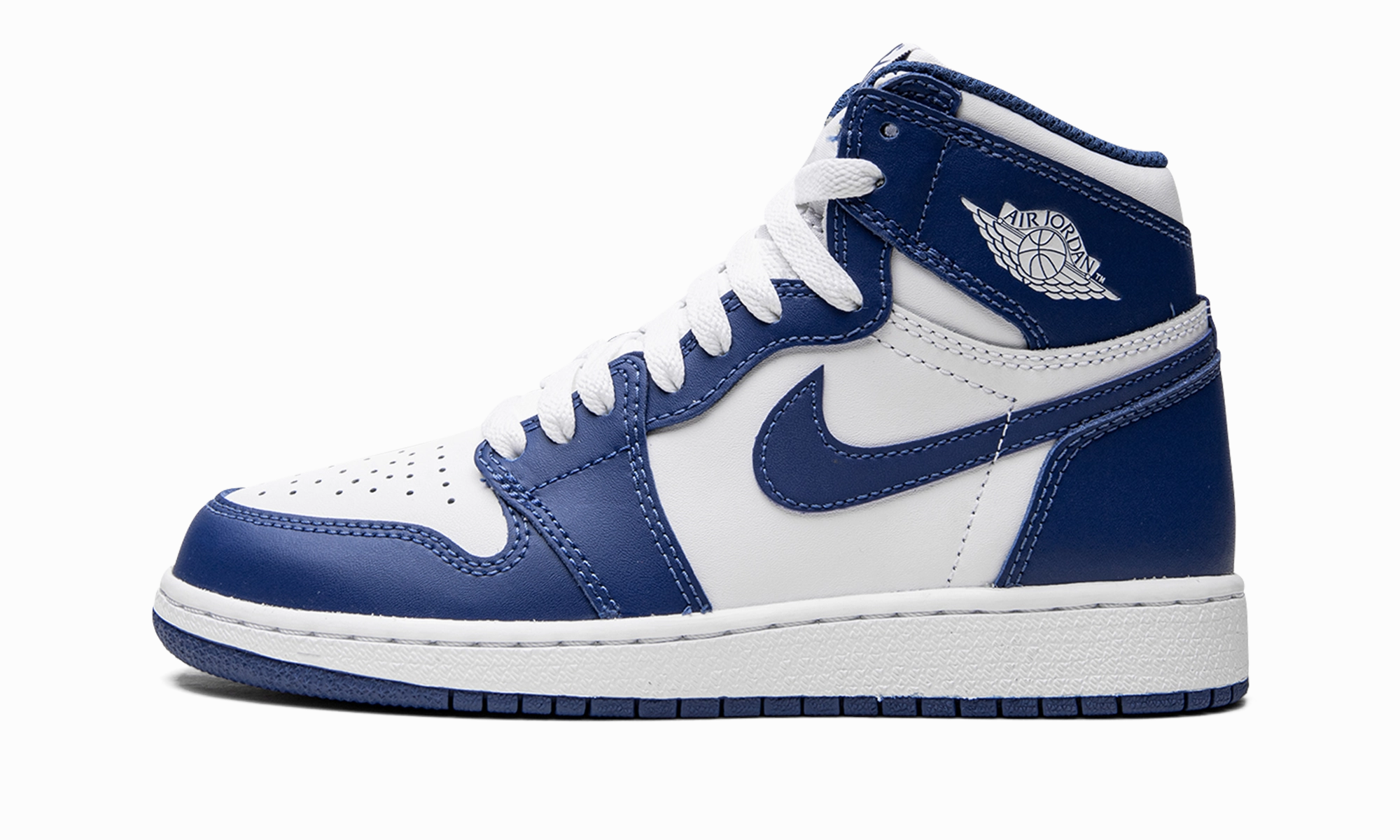 Air Jordan 1 Retro High OG GS "Storm Blue" Trail Ready Trend-setting sole