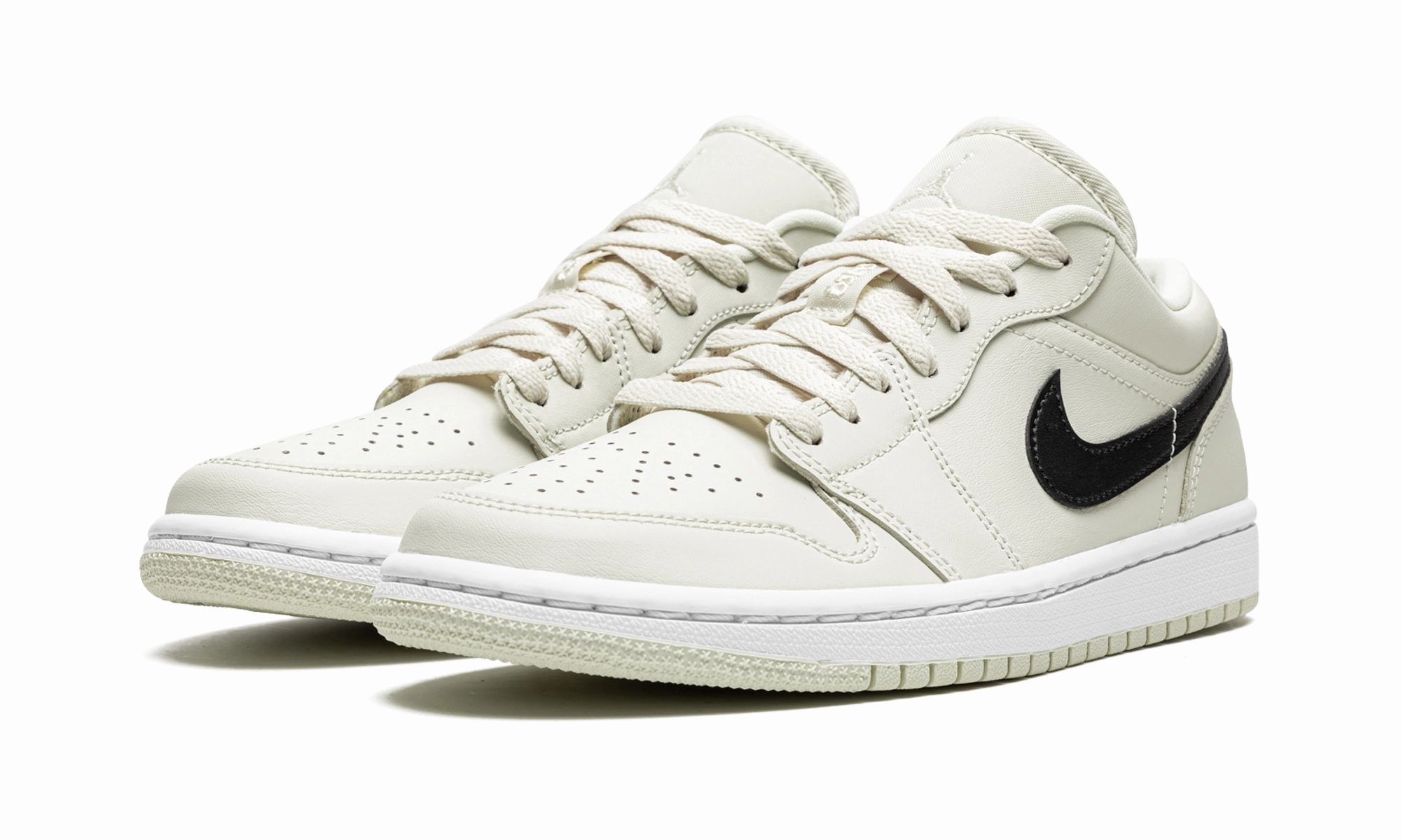 All-day arch AIR JORDAN 1 LO WMNS "Coconut Milk"