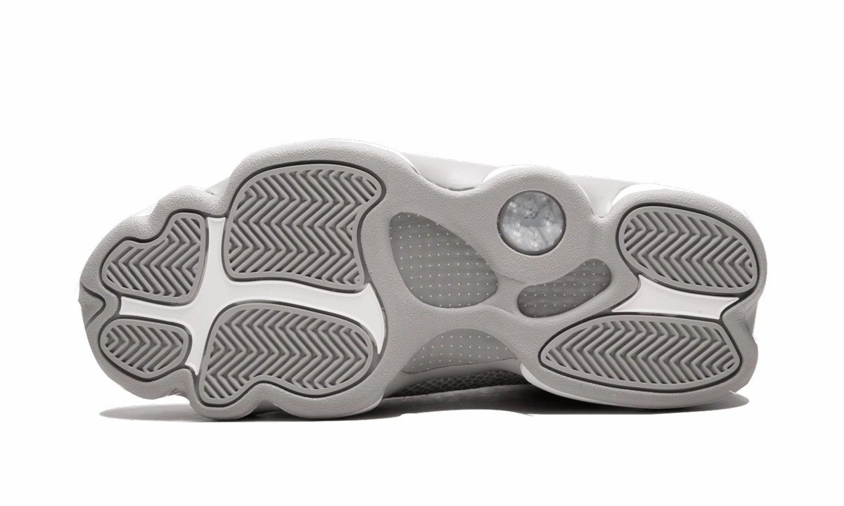 AIR JORDAN 13 WMNS "Moon Particle" City Routine