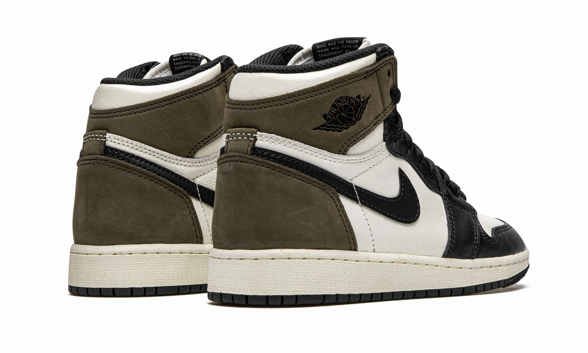 Air Jordan 1 Retro High OG GS "Dark Mocha" Comfort Essentials