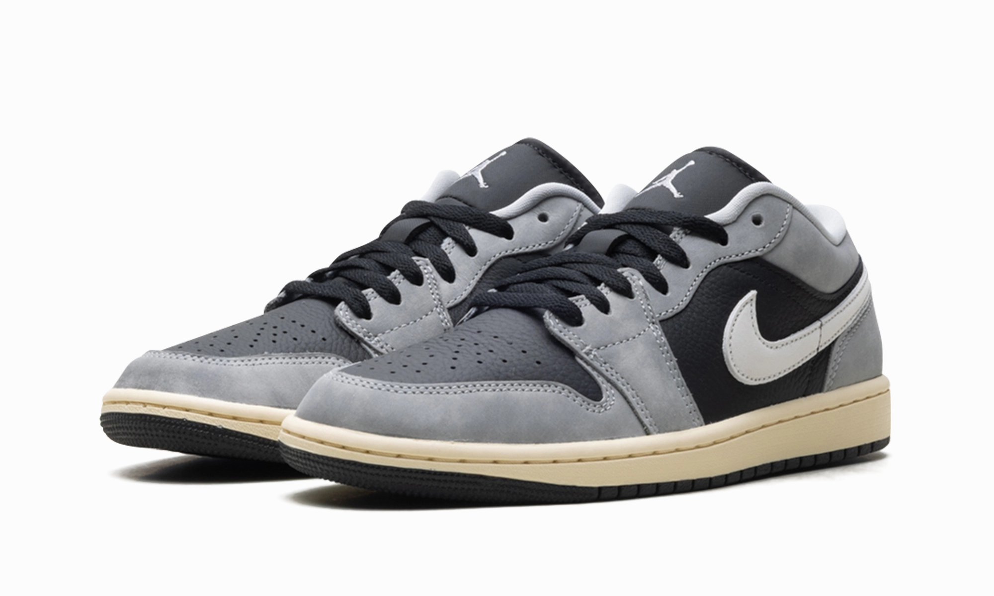 Foot Hugging Trend-setting wear Air Jordan 1 Low SE "Light Smoke Grey"
