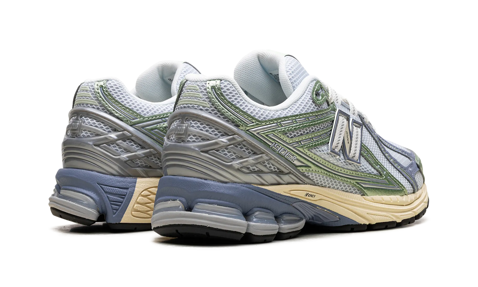 1906R "Metallic Green Blue" Lunch Walk