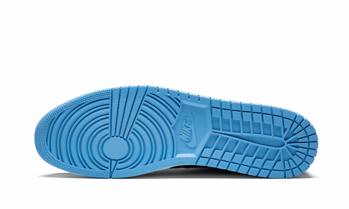 athletic chic Air Jordan 1 Retro High "Family Forever"