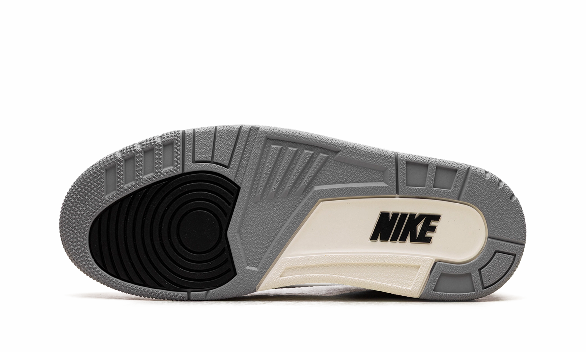 Padded collar Flattering wear Jordan 2/3 "White Black Metallic Silver"