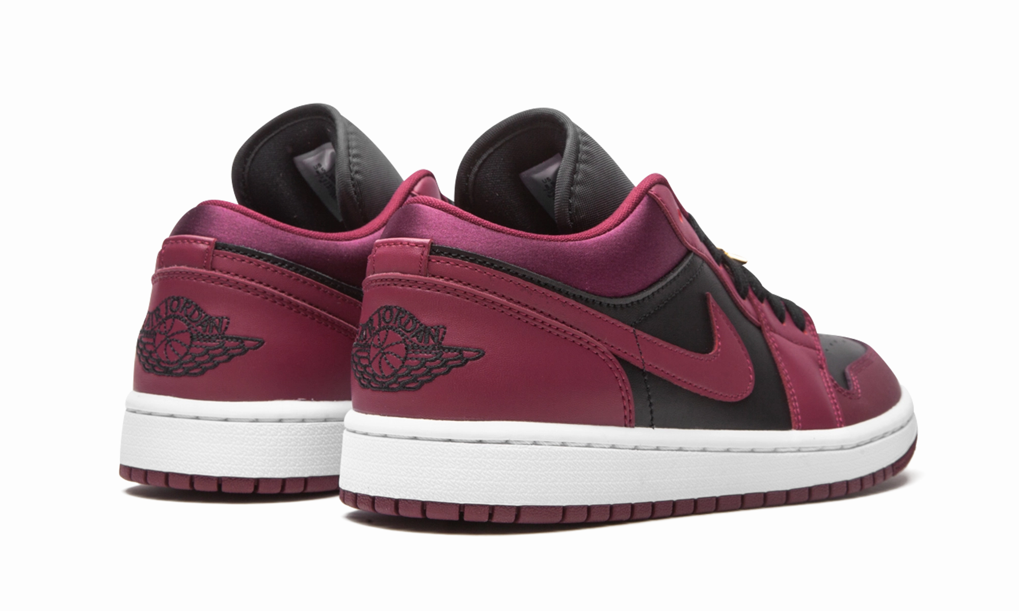 AIR JORDAN 1 LO SE WMNS "Beetroot" Reinforced heel Elevated traction