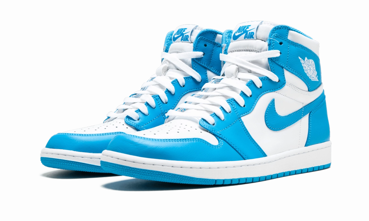 Modern Fit Air Jordan 1 Retro "UNC"