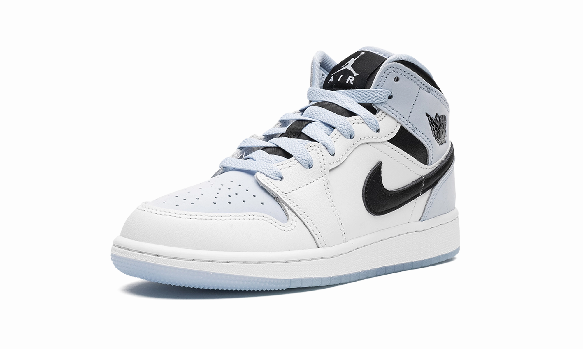 Dynamic Step Iconic Piece Air Jordan 1 Mid SE GS "Ice Blue"