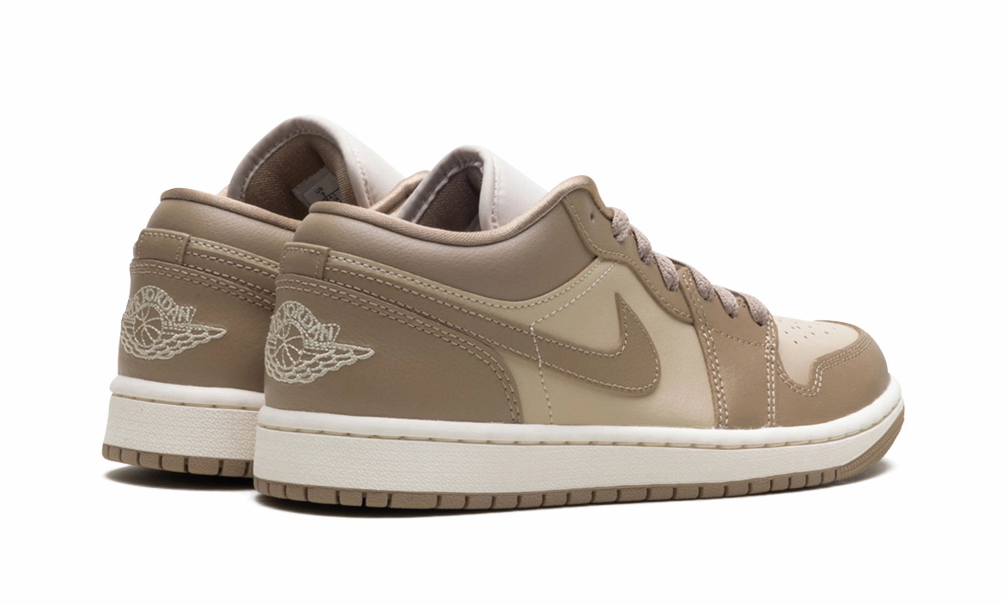 Jordan 1 Low WMNS "Rattan Sail Desert Camo" Supportive grip Refined chic