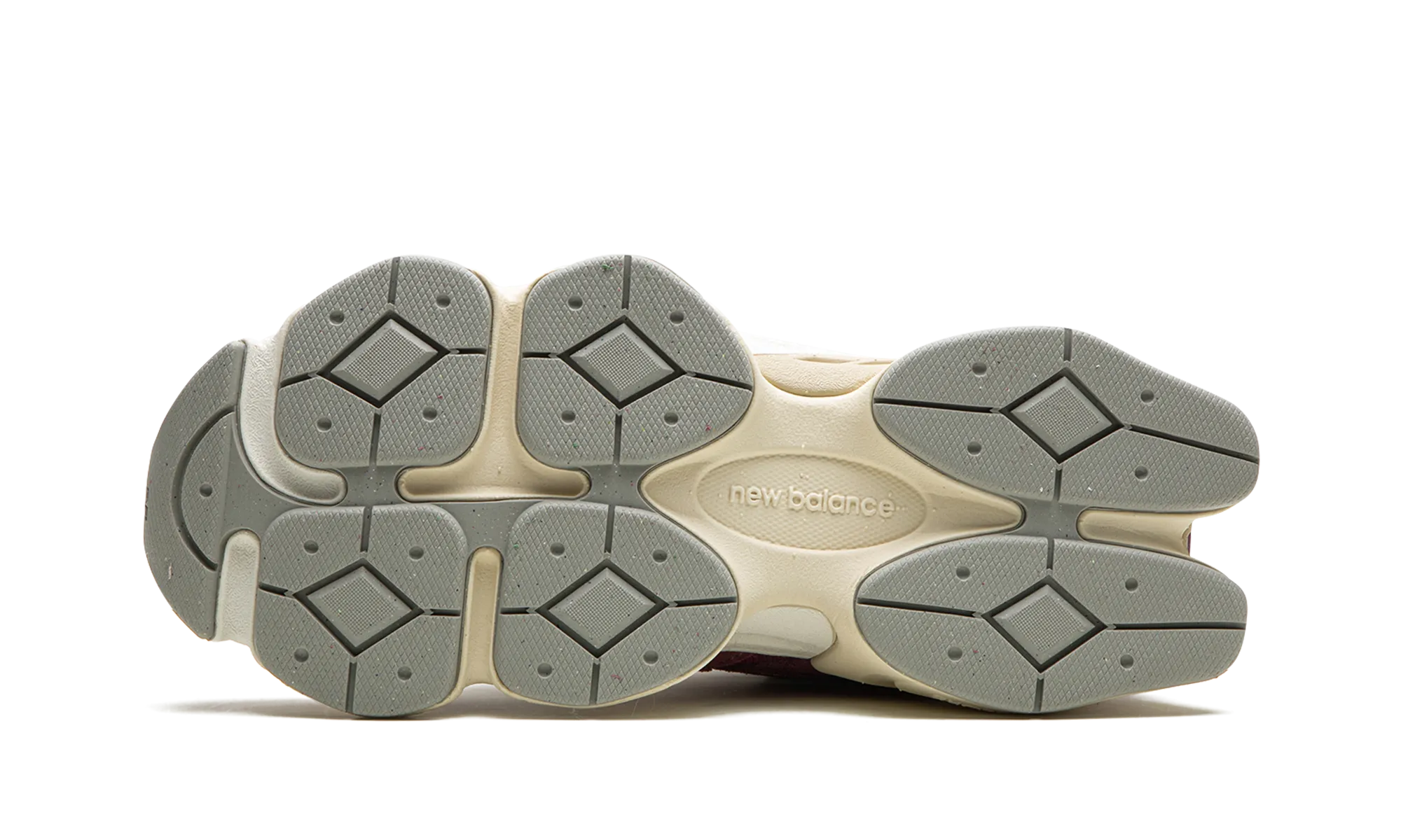 running in a ski resort area shoes 9060 "Washed Burgundy"