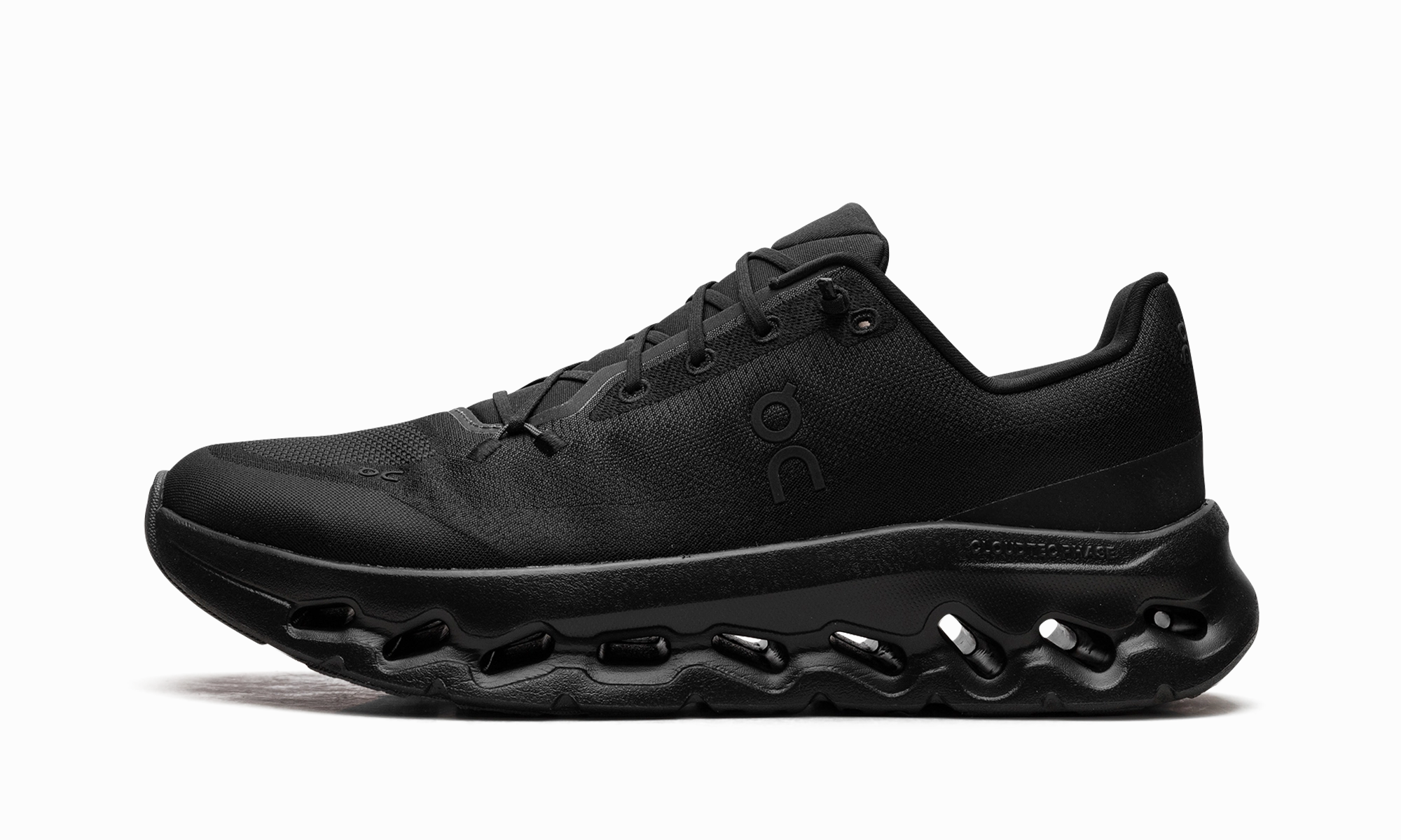 Cloudtilt "Eclipse Black" single - purpose shoe application