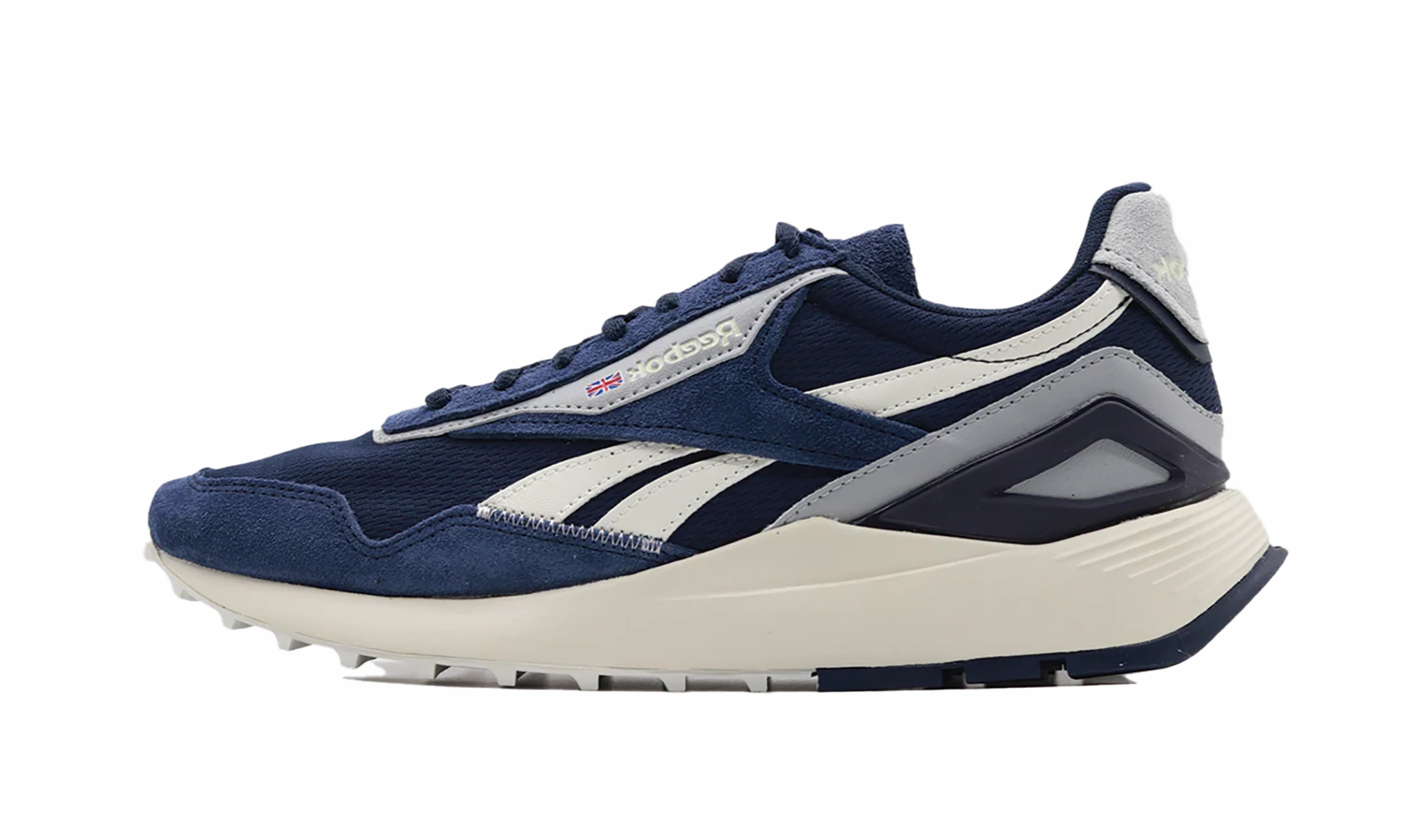 breathable mesh shoe aspect Award-winning design CL Legacy Az "White/Black"