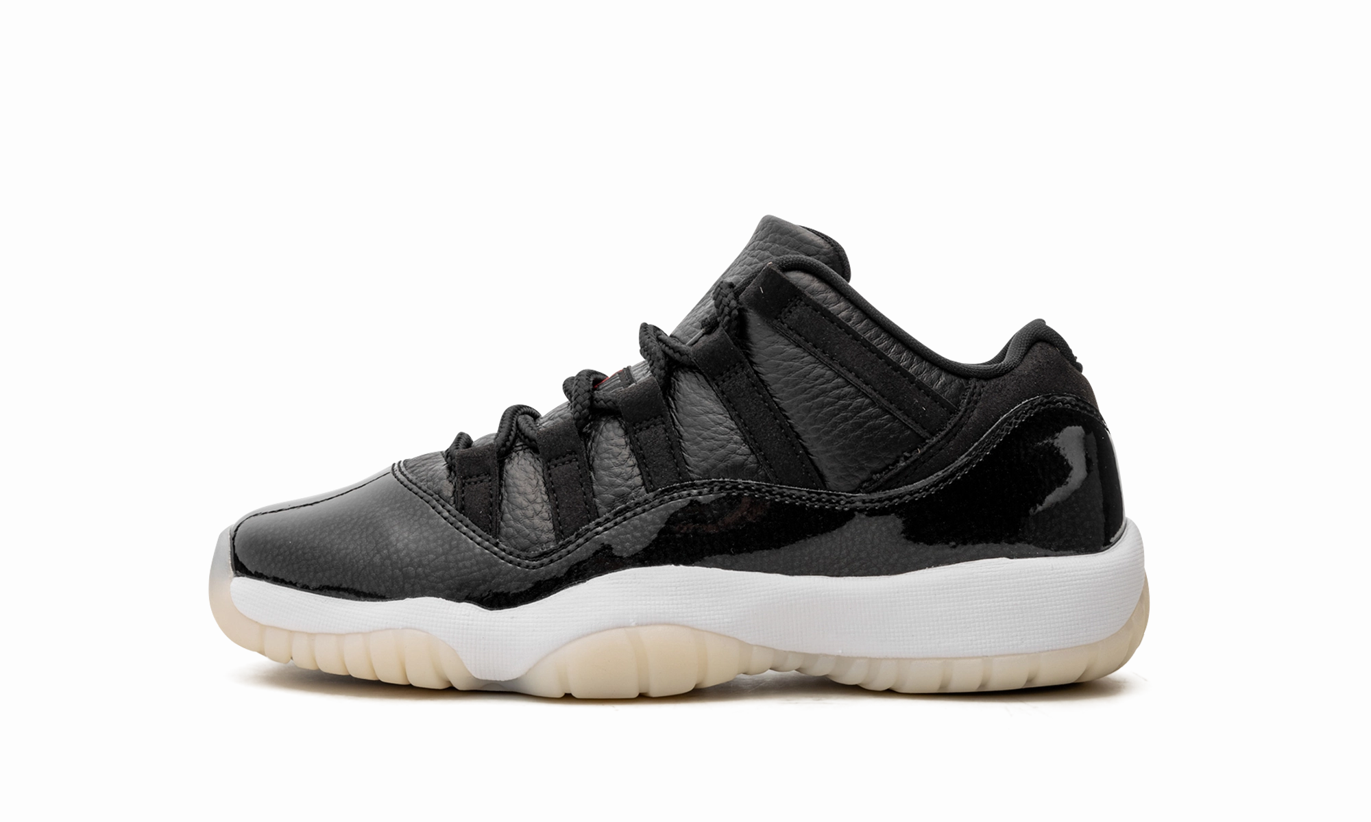 Jordan 11 Retro Low GS "72-10" core strength Limited - edition