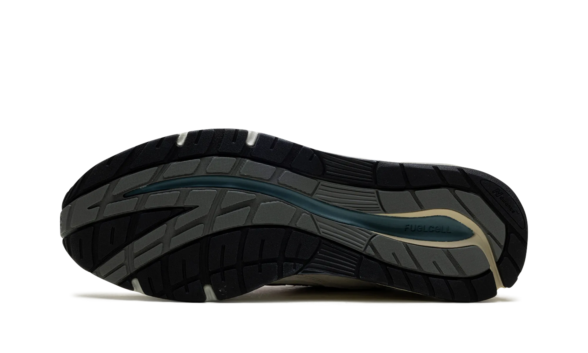 wide - fit spaciousness relay running shoe suitability 991v2 "MiUK Kith Madison Square Garden"