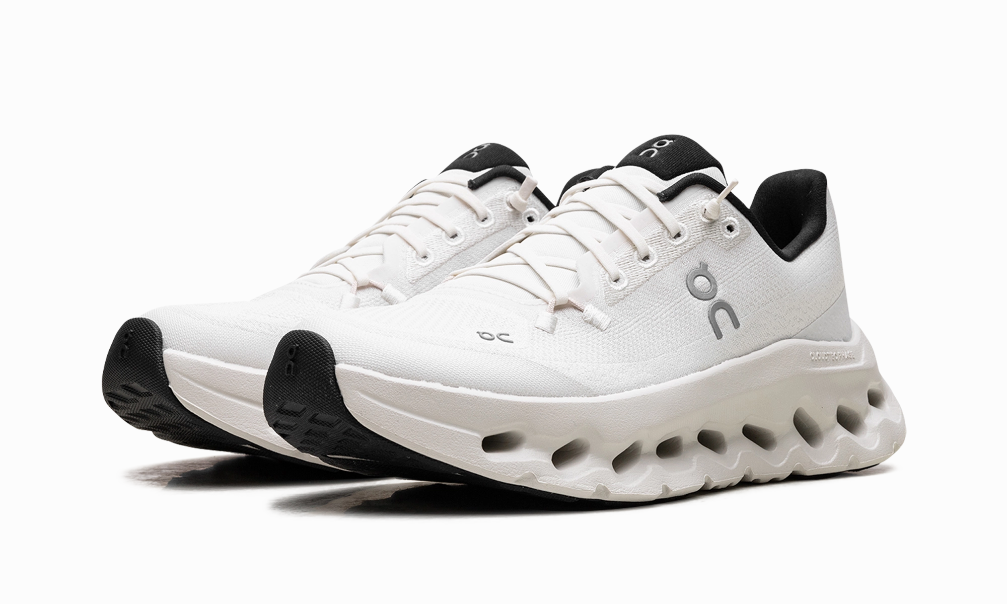 Cloudtilt WMNS "Pearl Ice" Strap closure storage - friendly