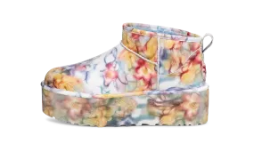 Weekend Fun UGG Classic Ultra Mini Platform Boot Collina Strada Light Blue Floral
