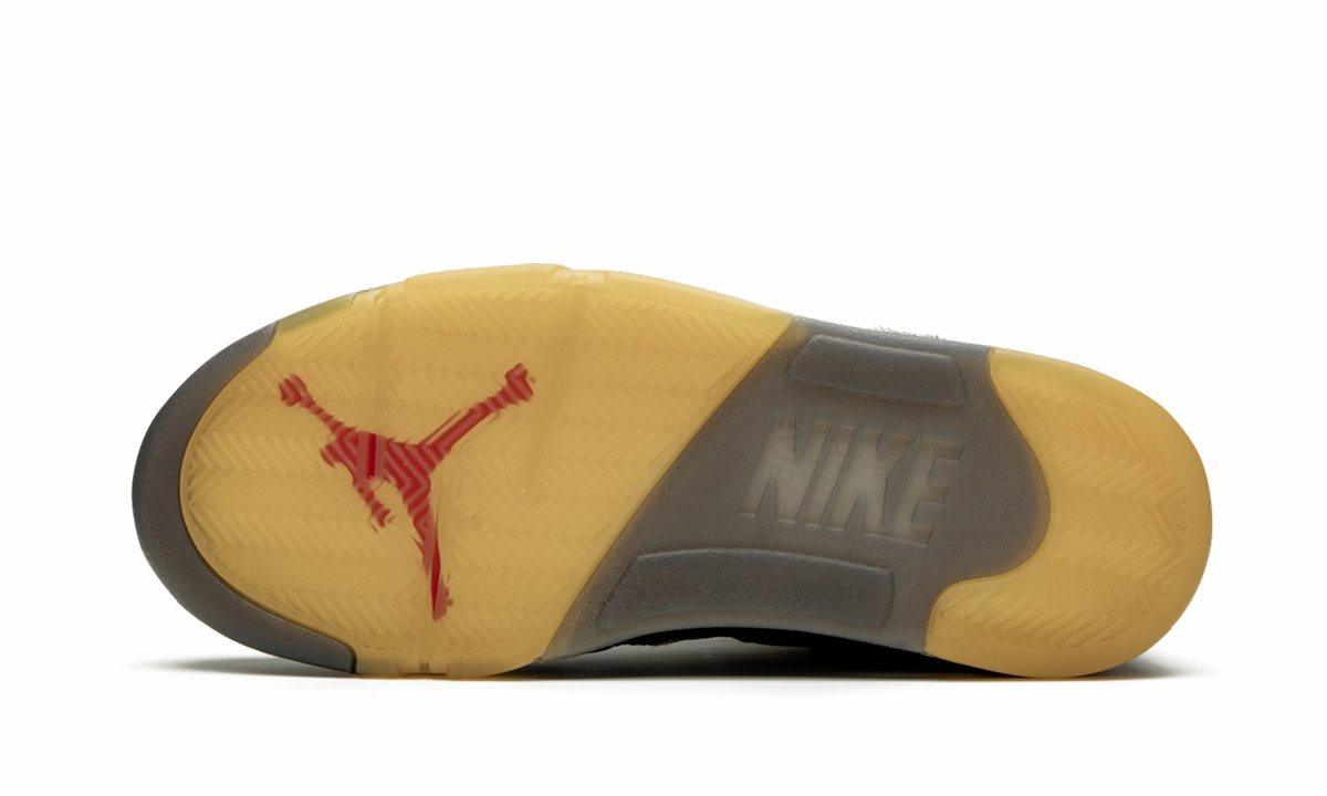 Uphill running sunny day running shoes Air Jordan 5 Retro SP "Off-White"