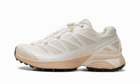 running in a bike lane area shoes XT-Pathway "Bleached Sand Hazelnut"