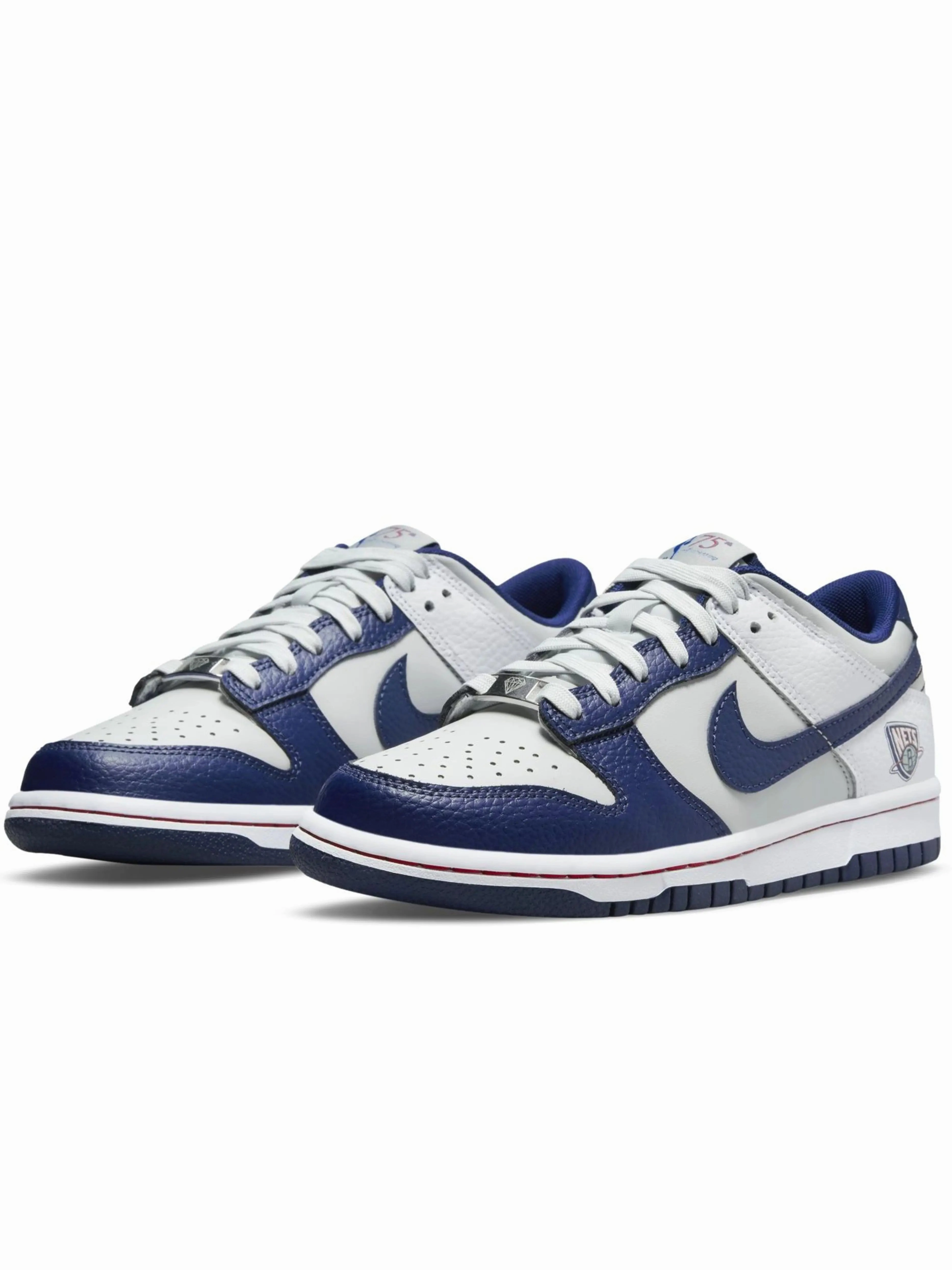 Easy - Maintenance adult use Nike Dunk Low EMB NBA 75th Anniversary Nets