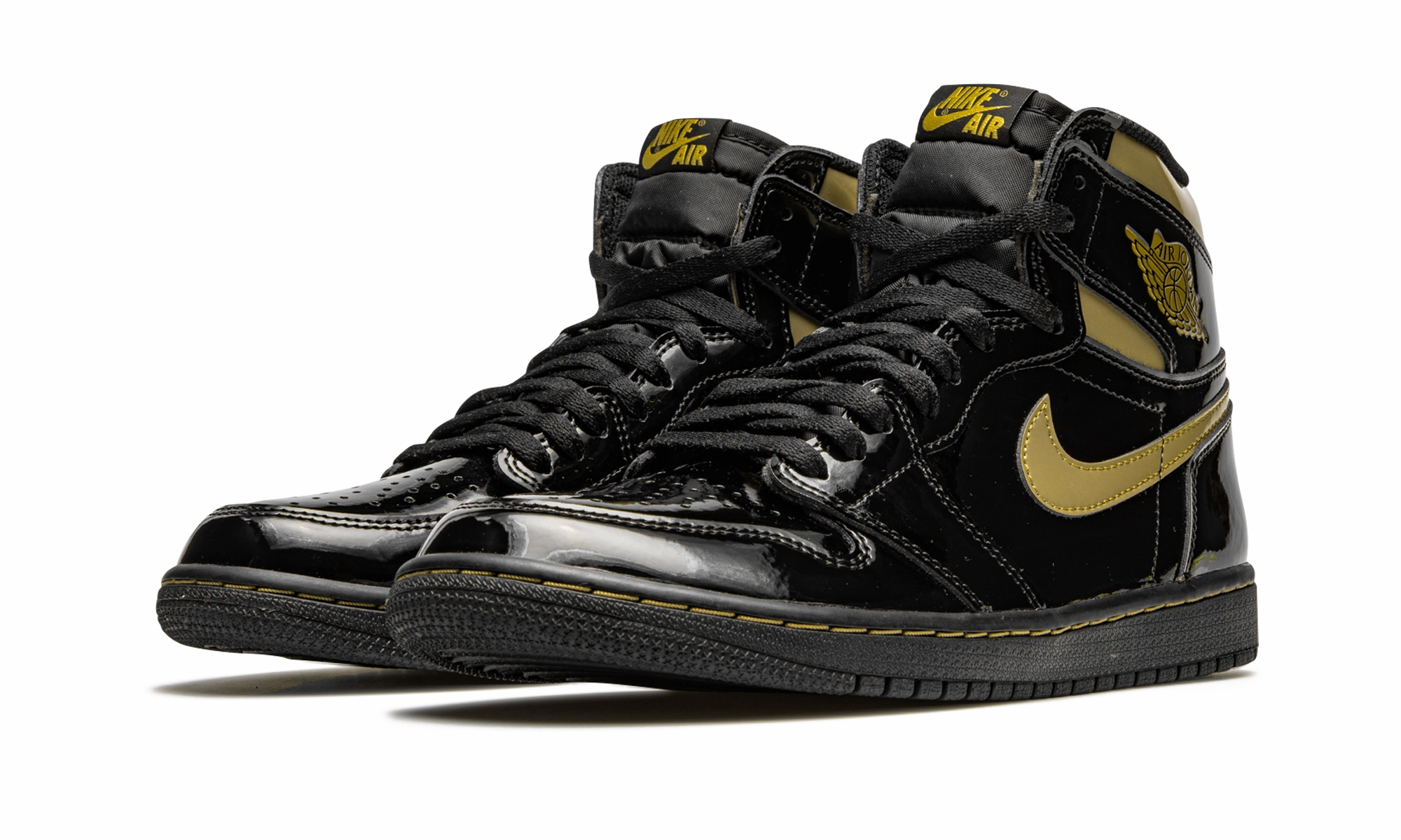 Air Jordan 1 Retro High OG "Black Metallic Gold" Layered Design