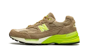 992 "Special Box - Low Hanging Fruit" running in an airport area shoes amateur running option