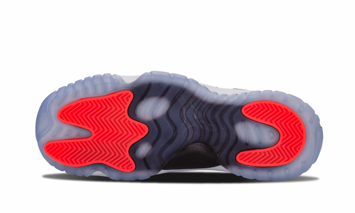 Air Jordan 11 Retro Low GS "Infrared" Fitness