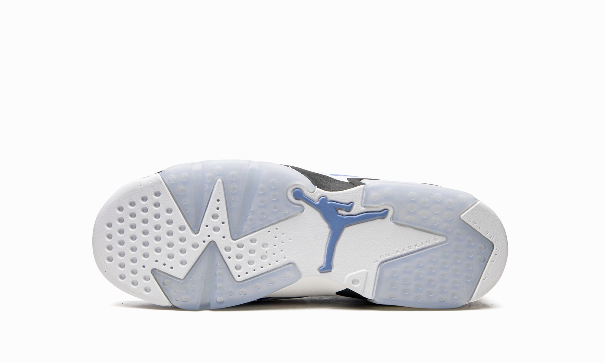 action - themed running wear Air Jordan 6 Retro GS "UNC"