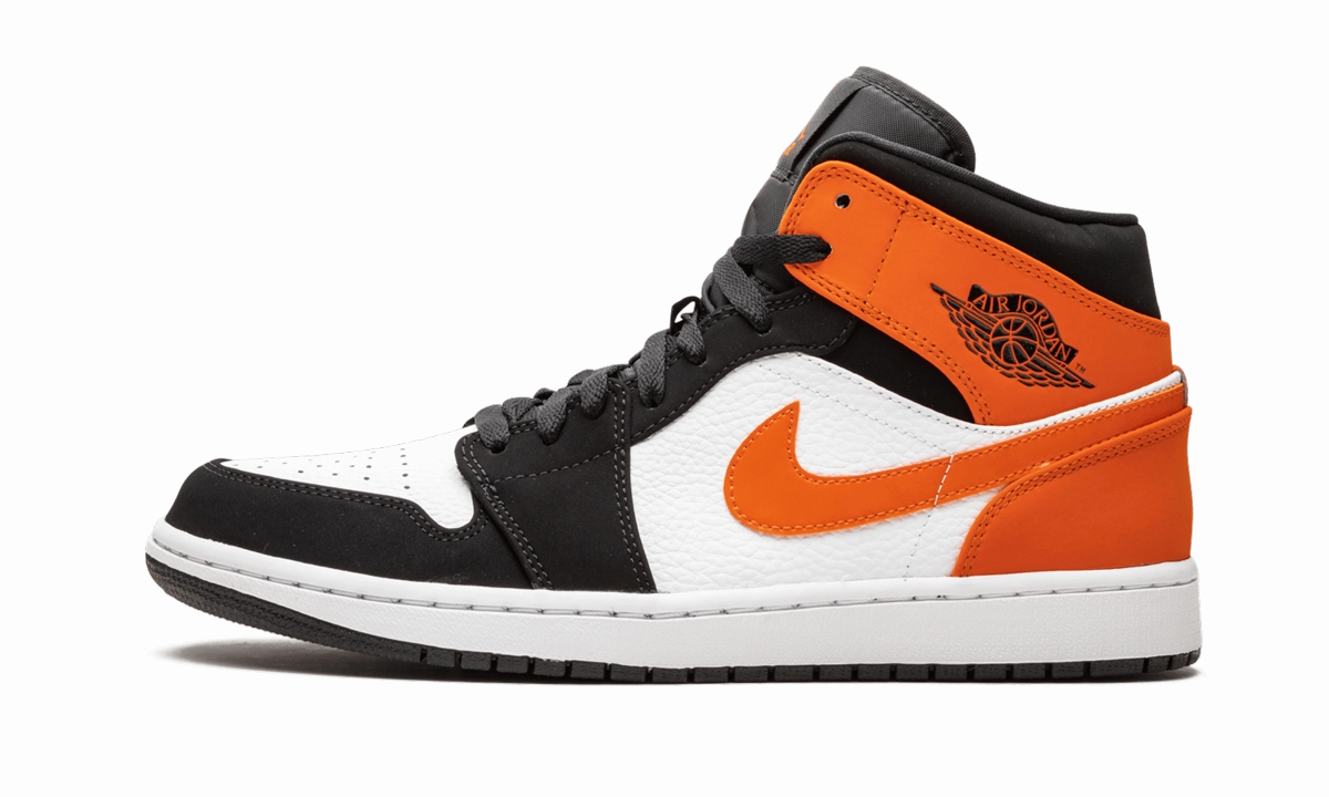Supportive grip Air Jordan 1 Mid "Shattered Backboard"