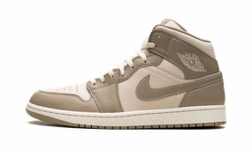 Air Jordan 1 Mid "LEGEND LIGHT BROWN" Timeless Design
