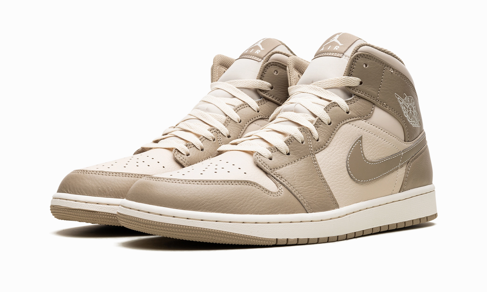 Tough Build Casual Outfit Air Jordan 1 Mid "LEGEND LIGHT BROWN"