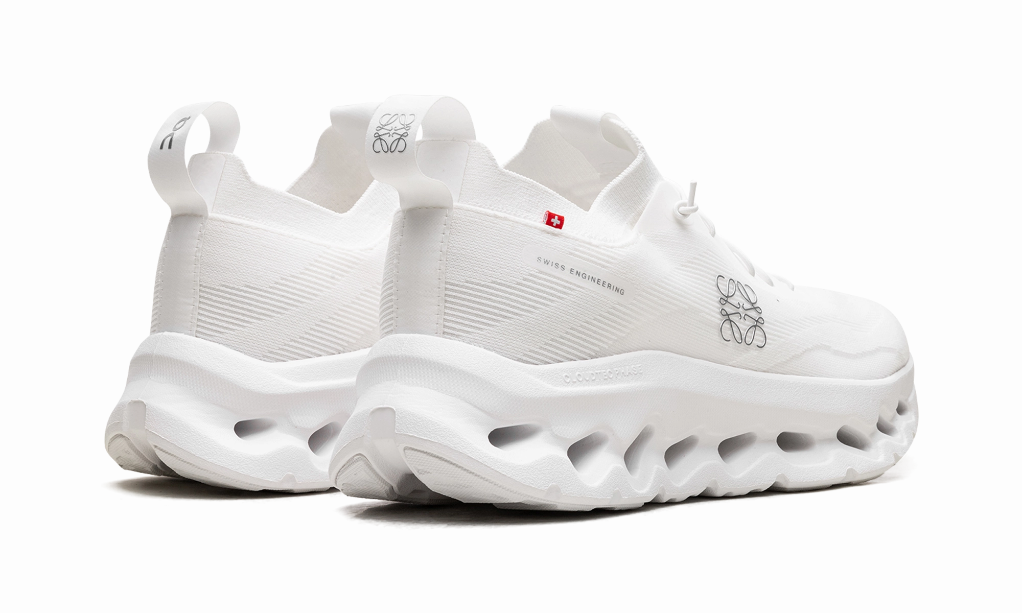 Cloudtilt "LOEWE All White" padded insole shoes Comfortable Experience