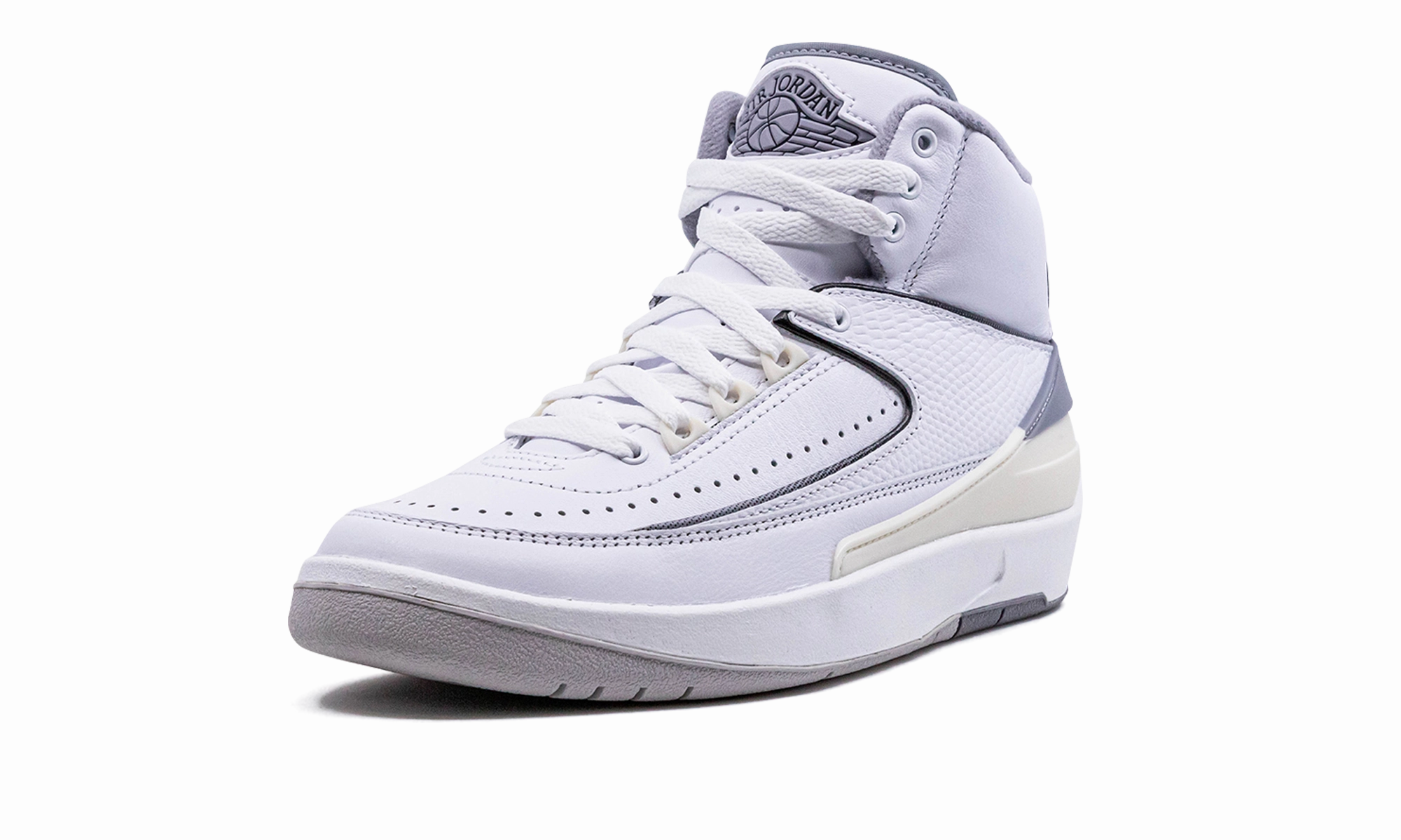 Air Jordan 2 GS "Cement Grey" Smart cushioning Elevated Design