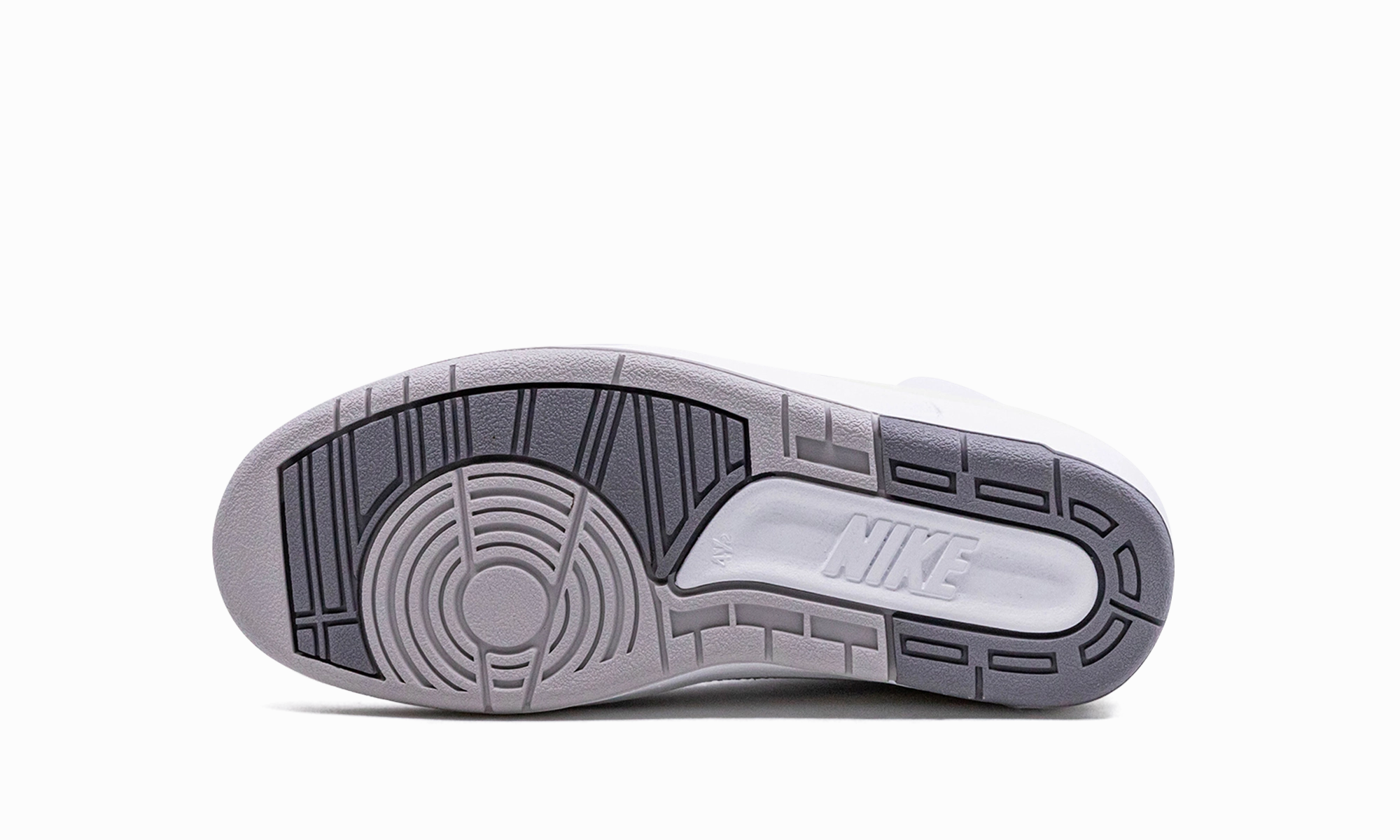 Air Jordan 2 GS "Cement Grey" Power Walk Relaxed wear