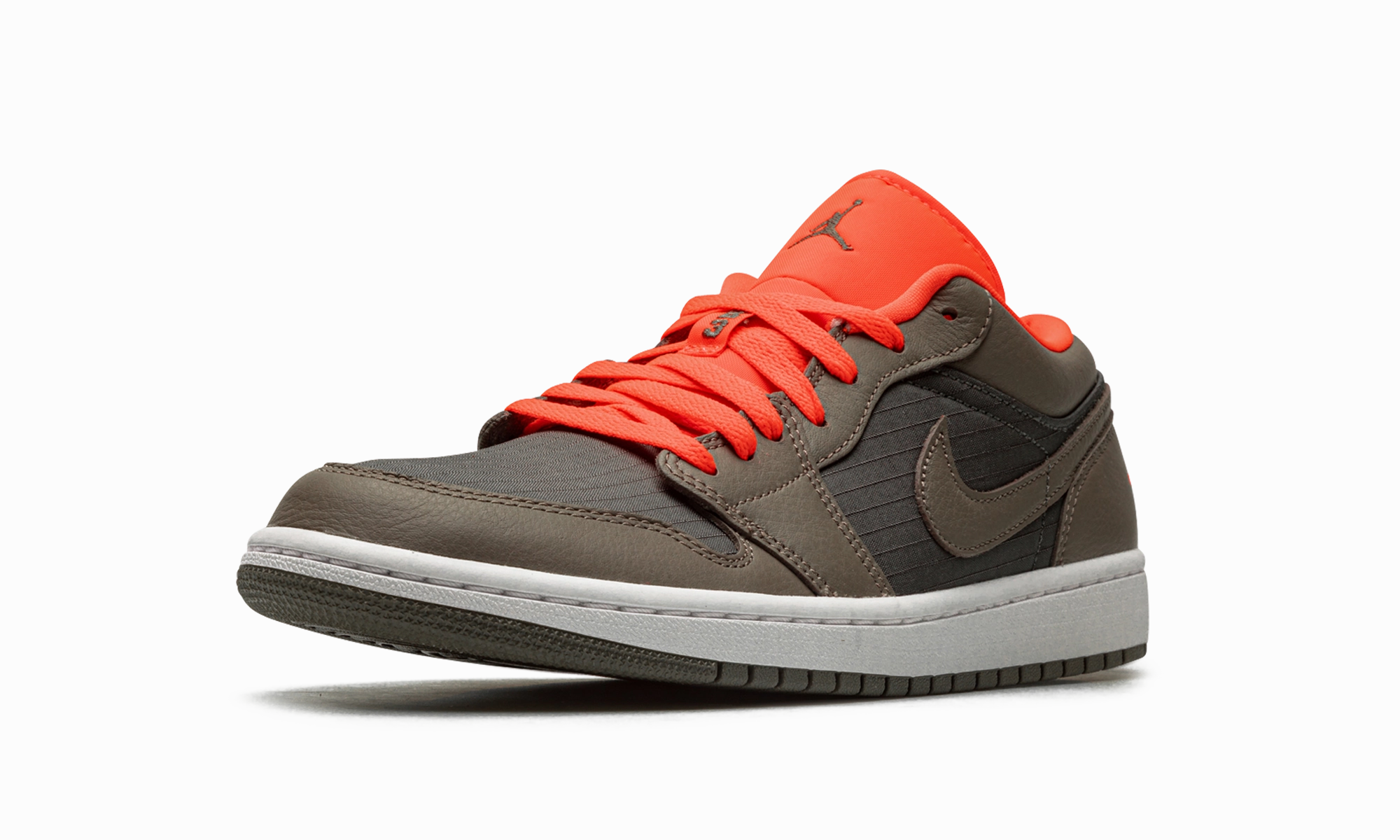 AIR JORDAN 1 LO SE WMNS "Black / Olive/ Bright Crimson" Multi-Terrain