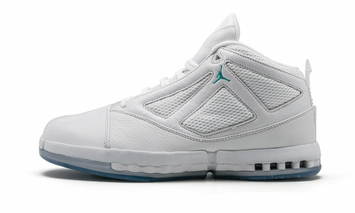 Air Jordan 16 Retro Solefly "Solefly" Effortless support