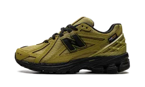 1906R "Cordura Marshland Black" Farm Jog New York