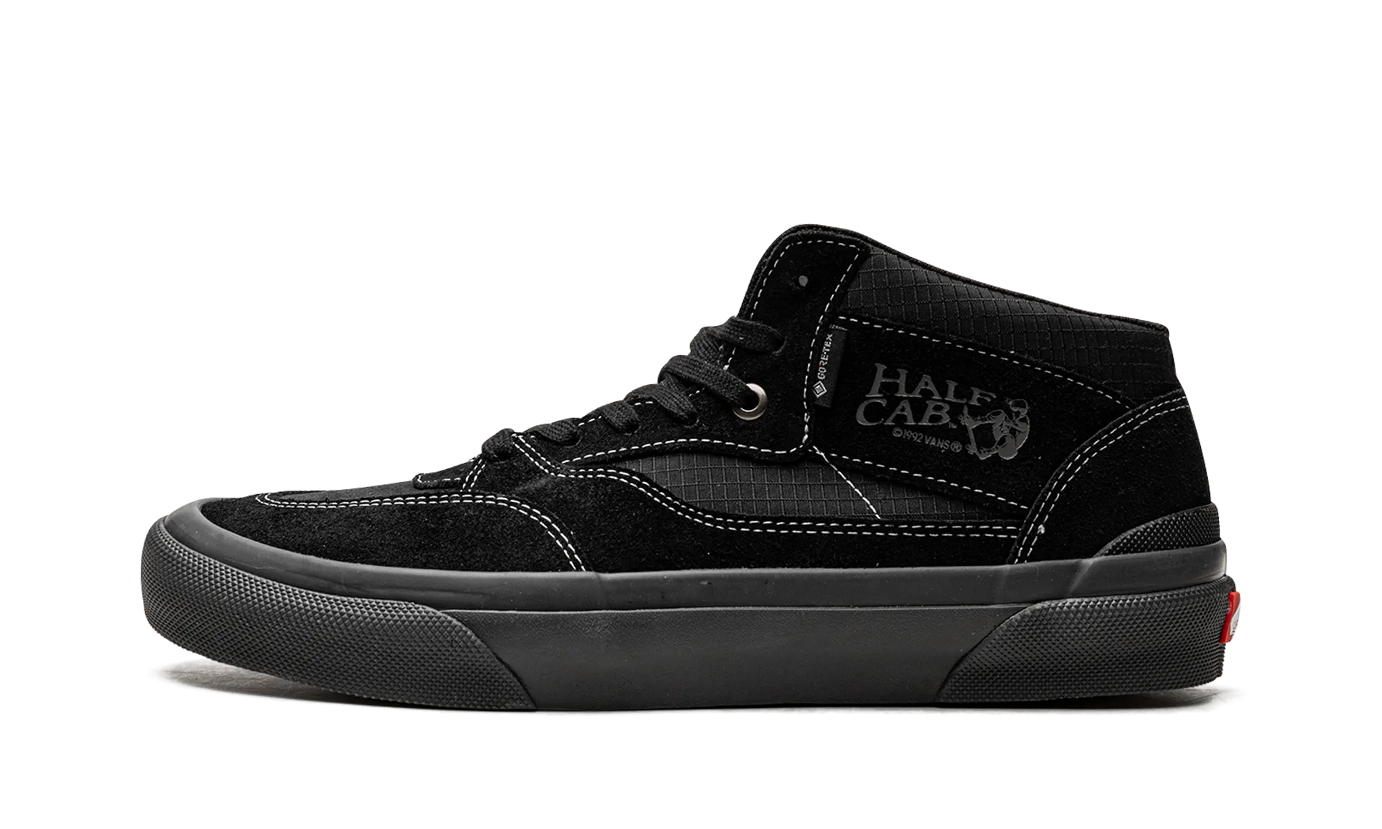 Runway Pop All Season Skate Half Cab Gore-Tex "Triple Black"