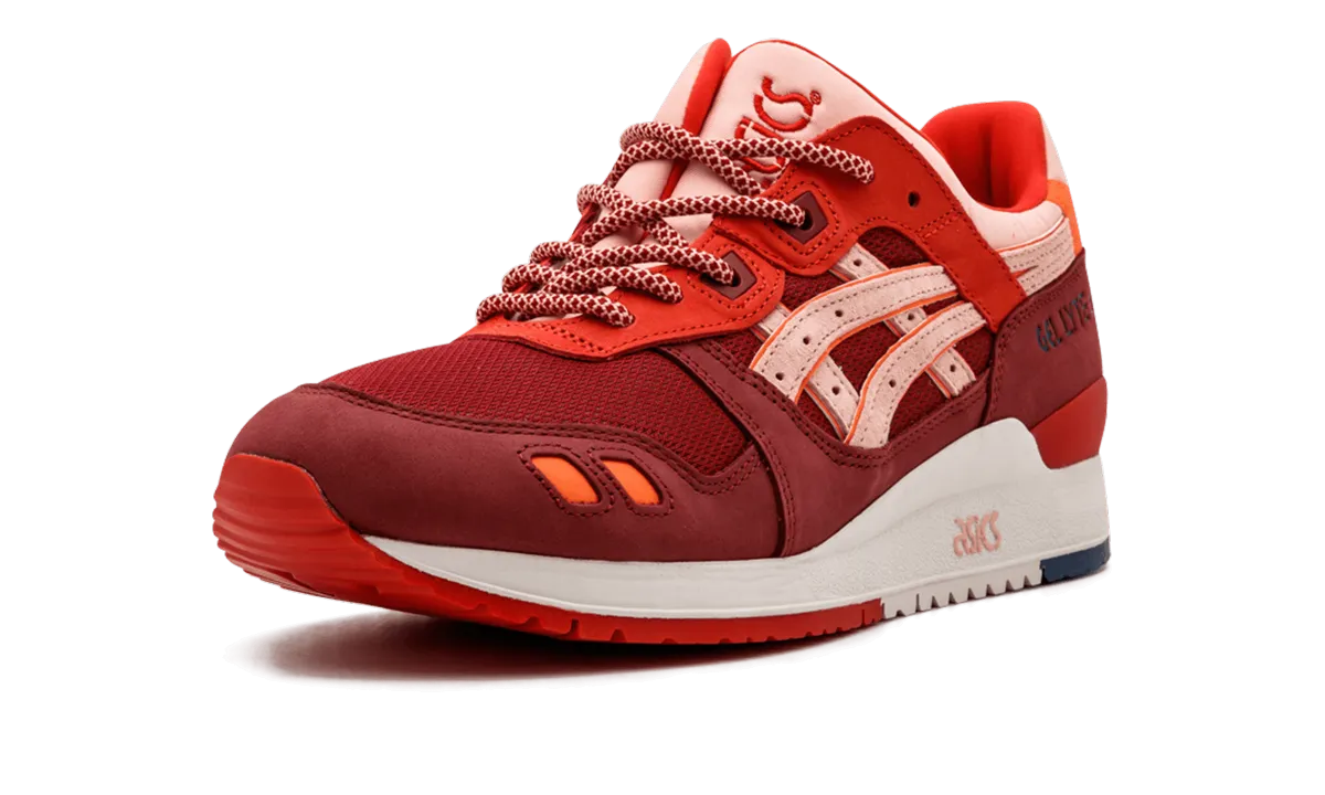 running with a GPS tracker quick - drying shoes Gel Lyte 3 "Ronnie Fieg Volcano 2.0"