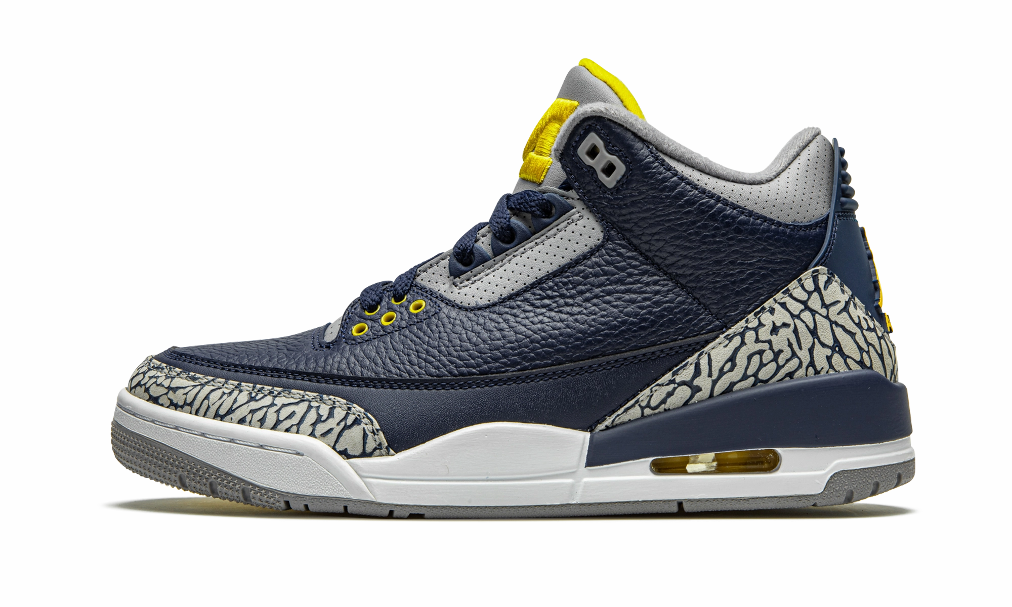 Easy Walk Air Jordan 3 Retro PE "Michigan"