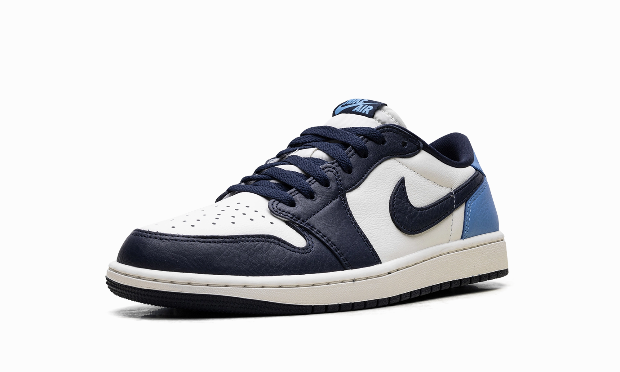 Everyday Casual Air Jordan 1 Low "Obsidian"