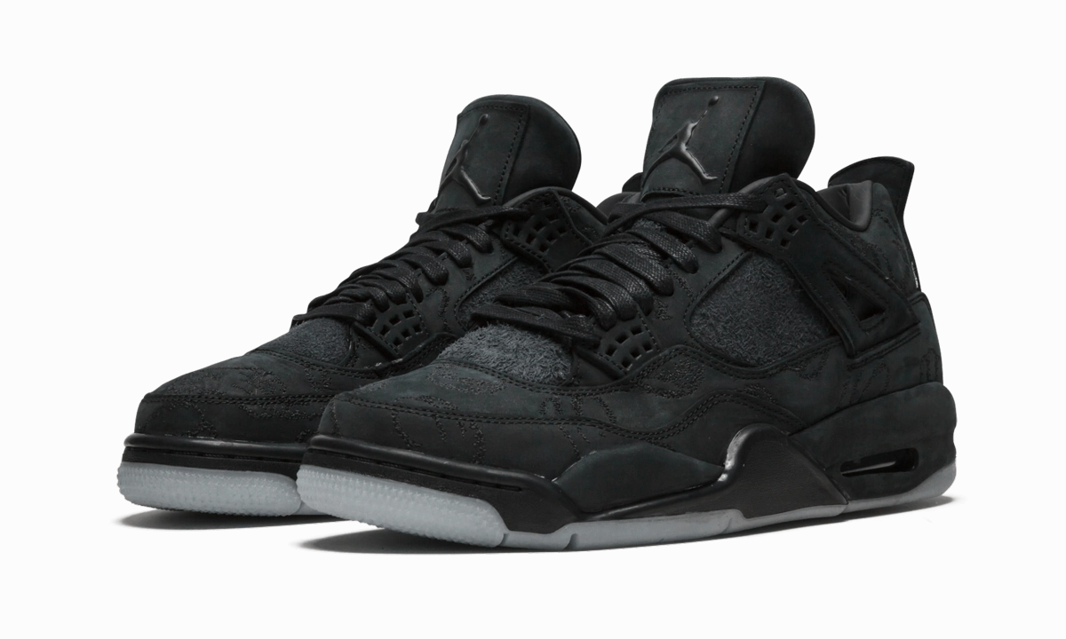 Air Jordan 4 Retro "Kaws - Black" Elevated Sole