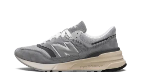 997R "Grey" stability - focused running shoes